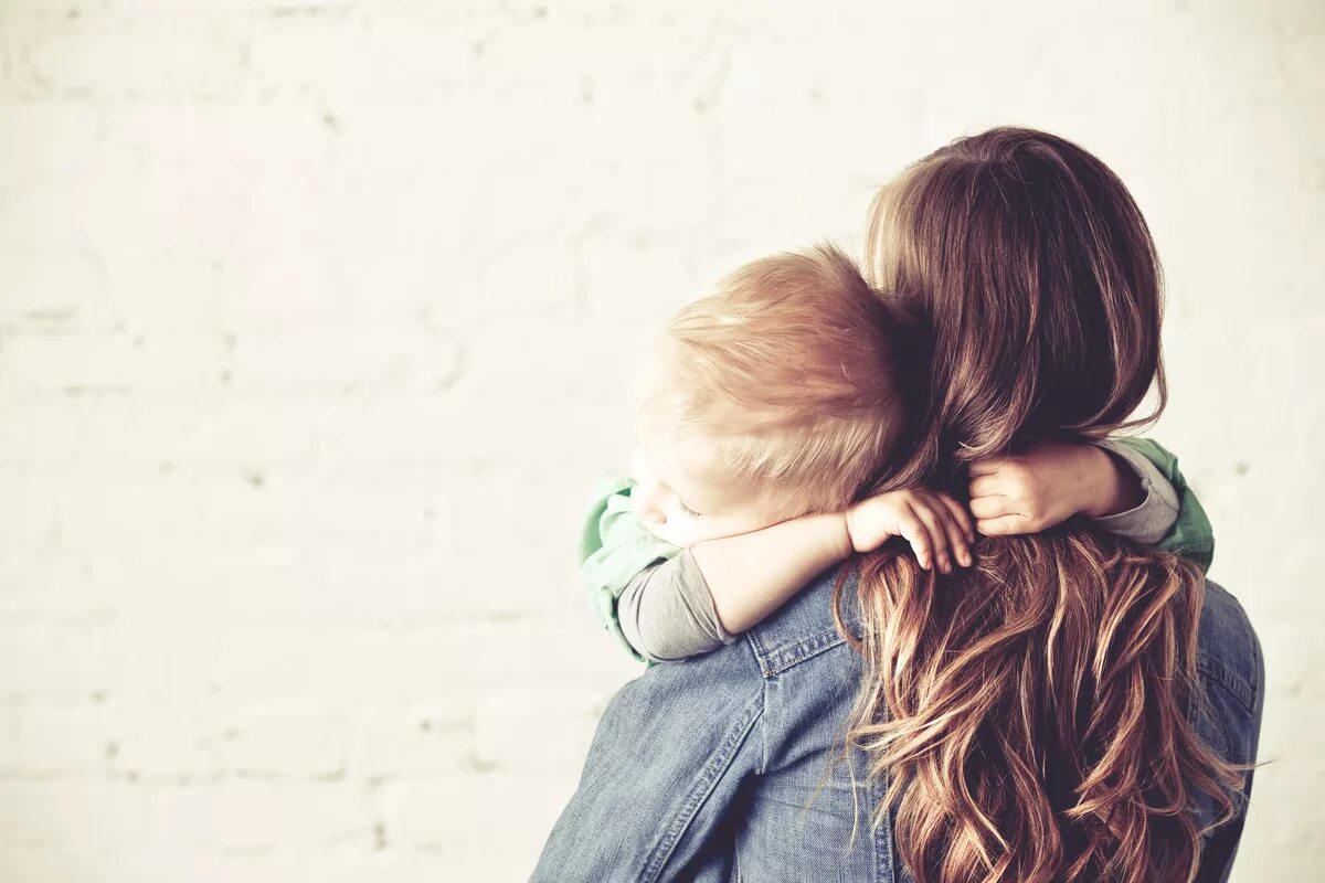 Смешные диалоги. My hero is my parents. My hero проект по английскому. Терминатор 2 мем. Картинка your mom.