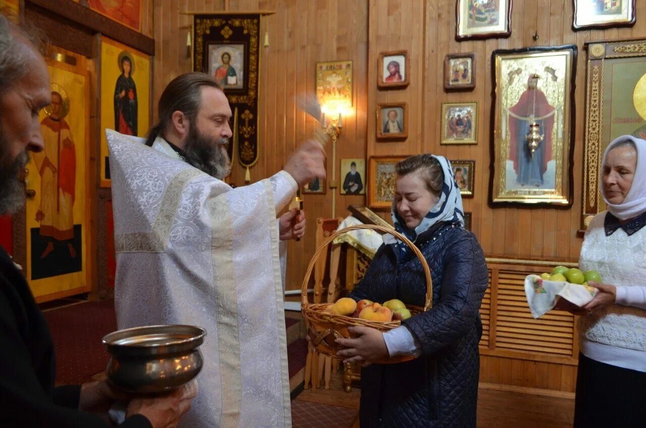 настоятель храма вознесения господня