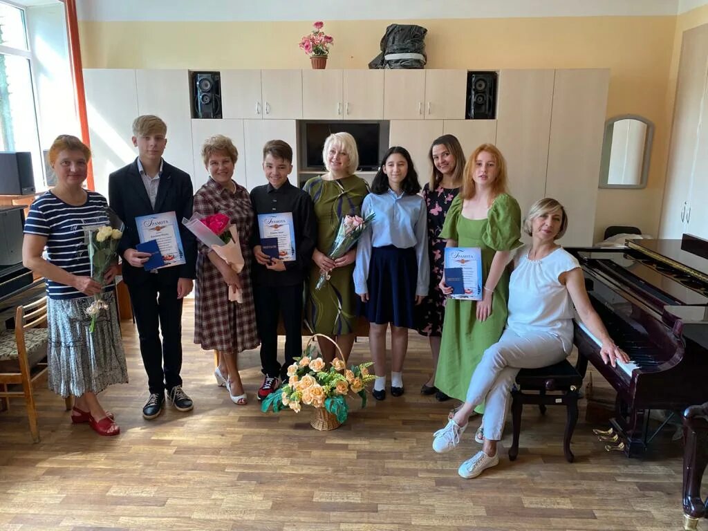 дмш13 дунаевского шишова. заимова. детская музыкальная школа 13 имени дунаевского екатеринбург. ансамбль домристов северные нотки советская дши. дмш 1 казань.