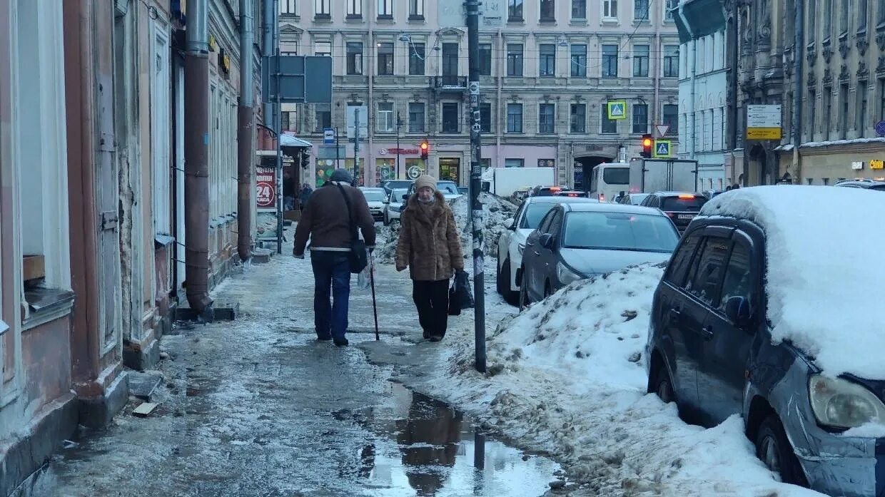 Что плохо в питере. Снегопад в петербурге. уборка снега питер. снег в питере. снегопад в питере вчера.