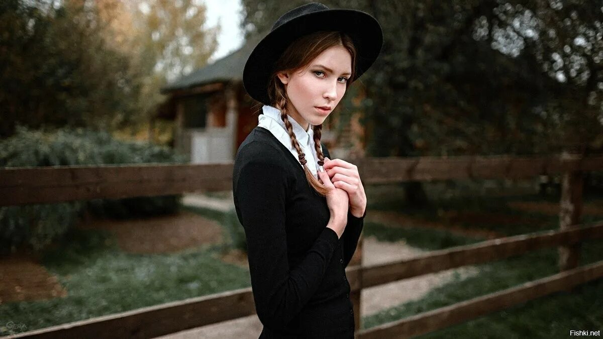Секта амишей. Амиши красивые девушки. Босые амиши. Чепчик амишей. Босоногие амиши.