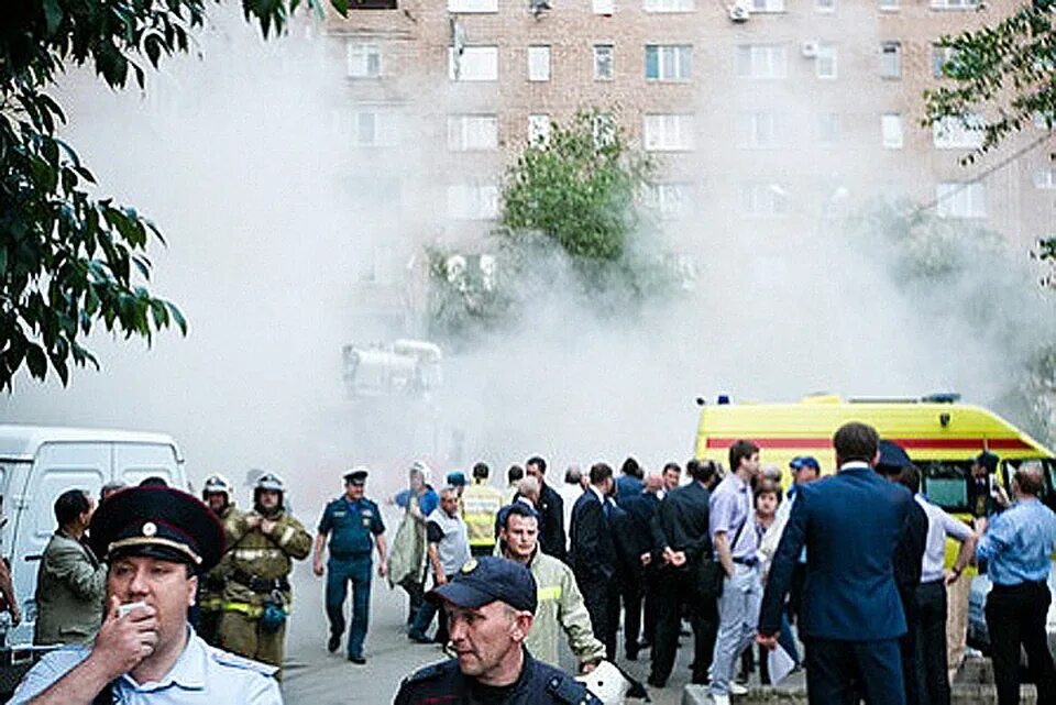 Ситуация в оренбурге сейчас. Взрыв дома в Оренбурге. Взрыв в Оренбурге 2012. Взрыв в Оренбурге сегодня.
