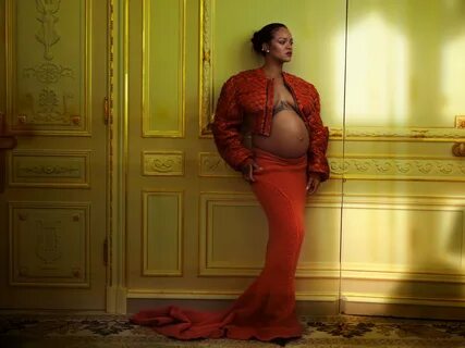 Rihanna Rewrites Pregnancy Fashion with Love, Lensed by Annie Leibovitz for...