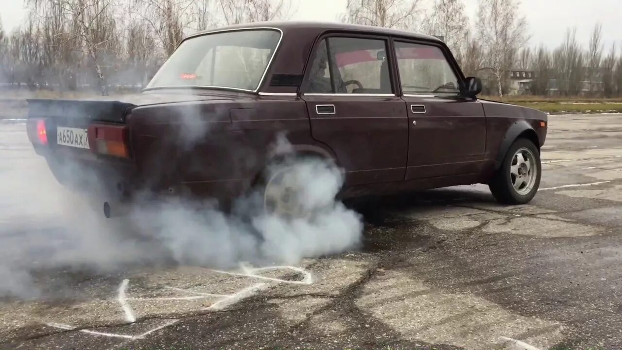 Печью жига. Ваз 2106 бернаут. бернаут на ваз 2107. жига бернаут. ваз 2114 бернаут.