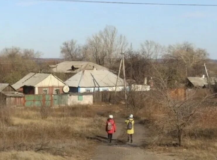 Марьевка Луганская область. Станция Марьевка Луганская область. Троицкое Луганская область обстрел. Поселок Марьевка. Клещеевка видео