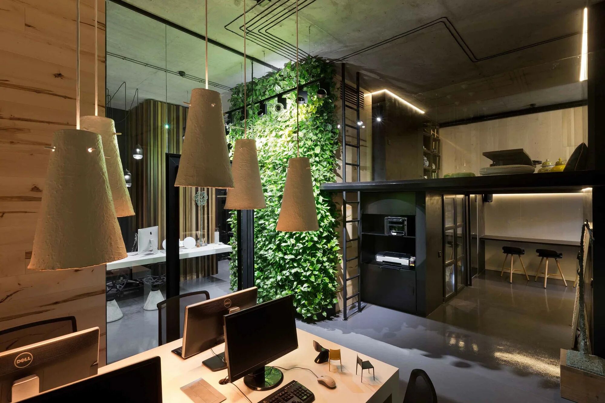 Gallery of Sergey Makhno Office and Showroom / Illya Tovstonog + Sergey Makhno A