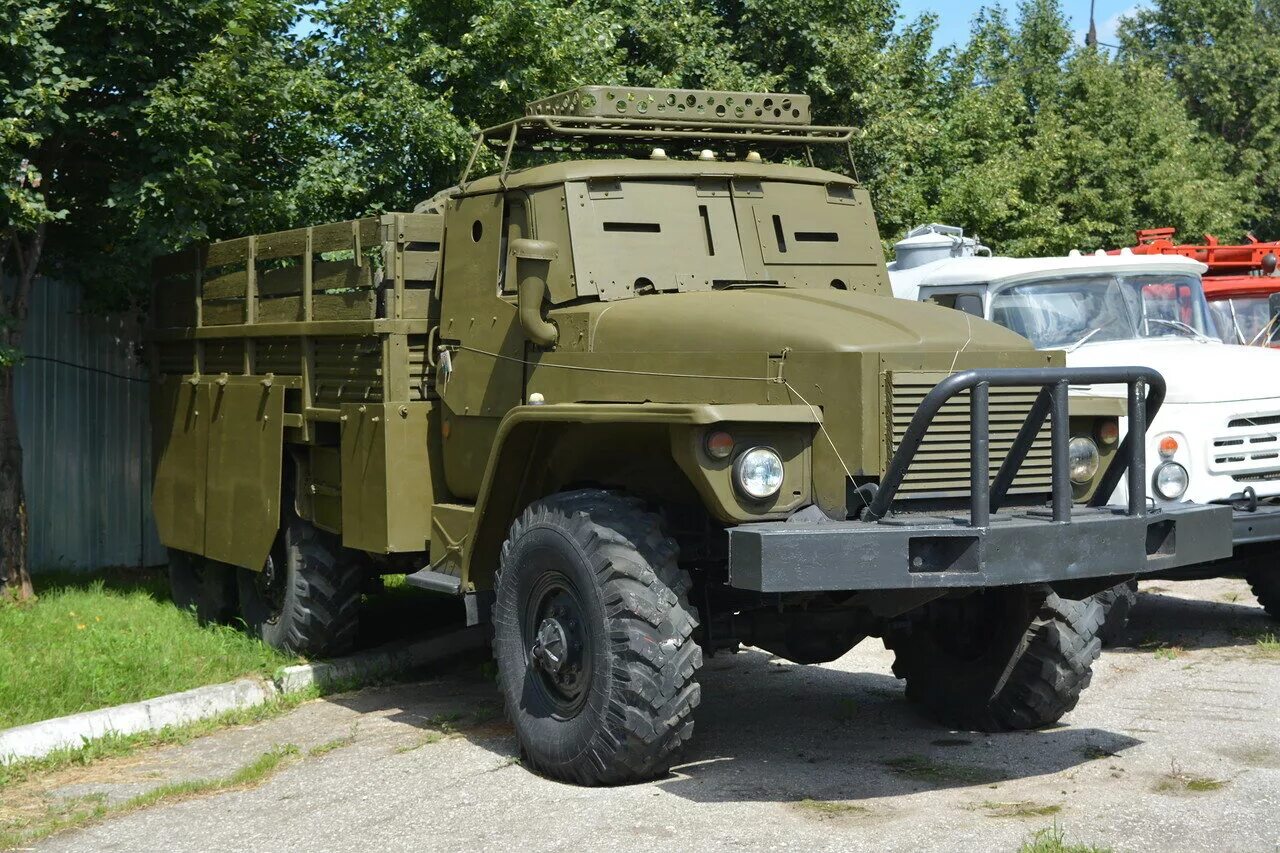 Автомобили военного назначения. Урал Федерал. Военный автомобиль. Военная автомобильная техника. Военные автомобили России.