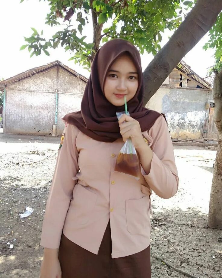 Bokep jilbab cantik. Индонезия девушки в хиджабе. Индонезия девушки мусульманки. Готовый хиджаб. Anak sma hot хиджаб.