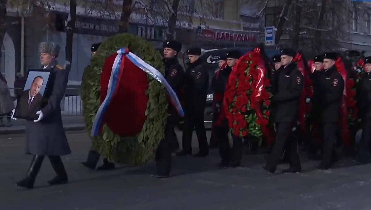 В уфе похоронили. Похороны Муртазы Рахимова.