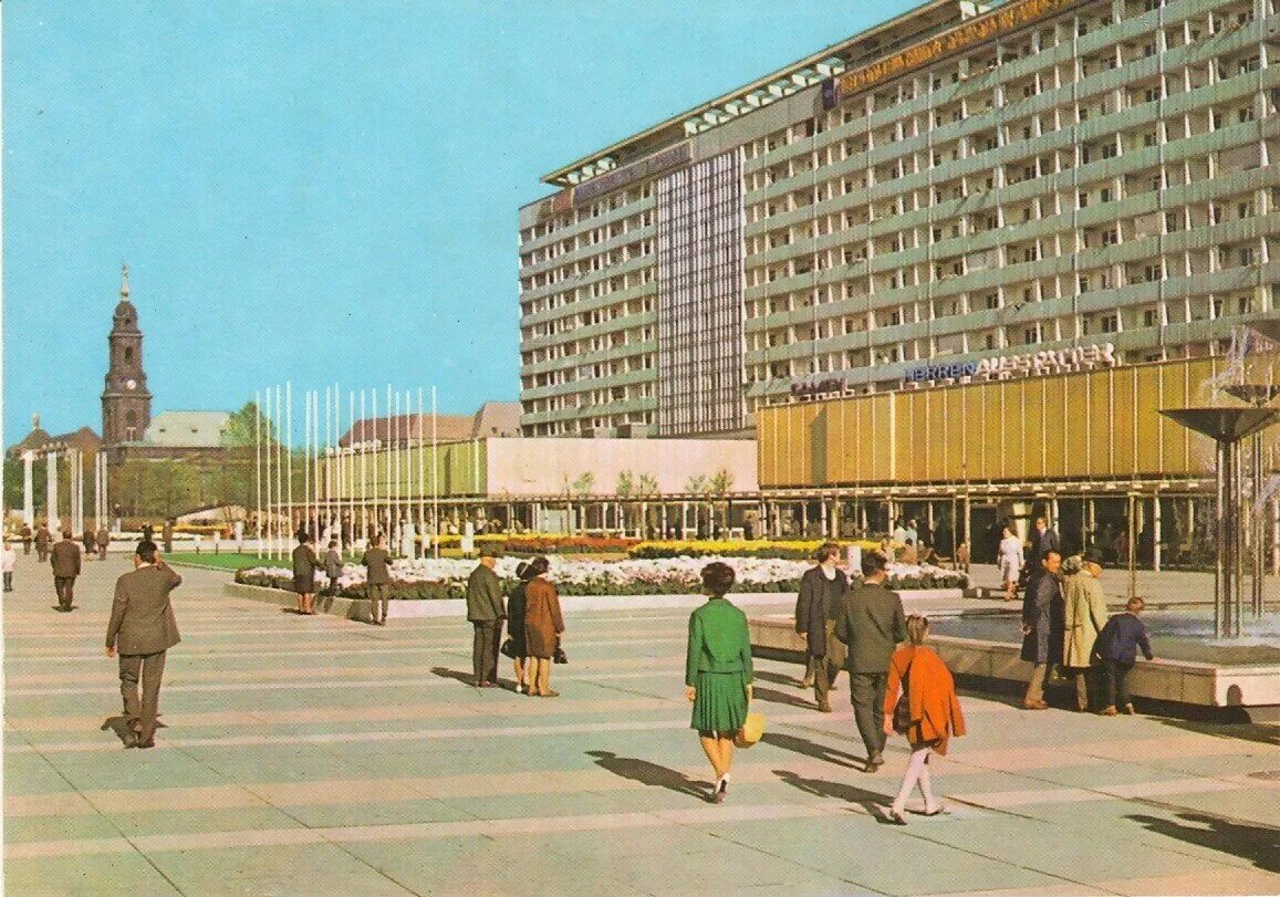 советская армия в берлине гдр. национальная народная армия гдр. современная гдр. гдр берлин 80 е годы. Nva гдр.