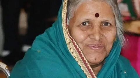 Mother of Orphans', Padma Shri Awardee Sindhutai Sapkal Passes Away; P...