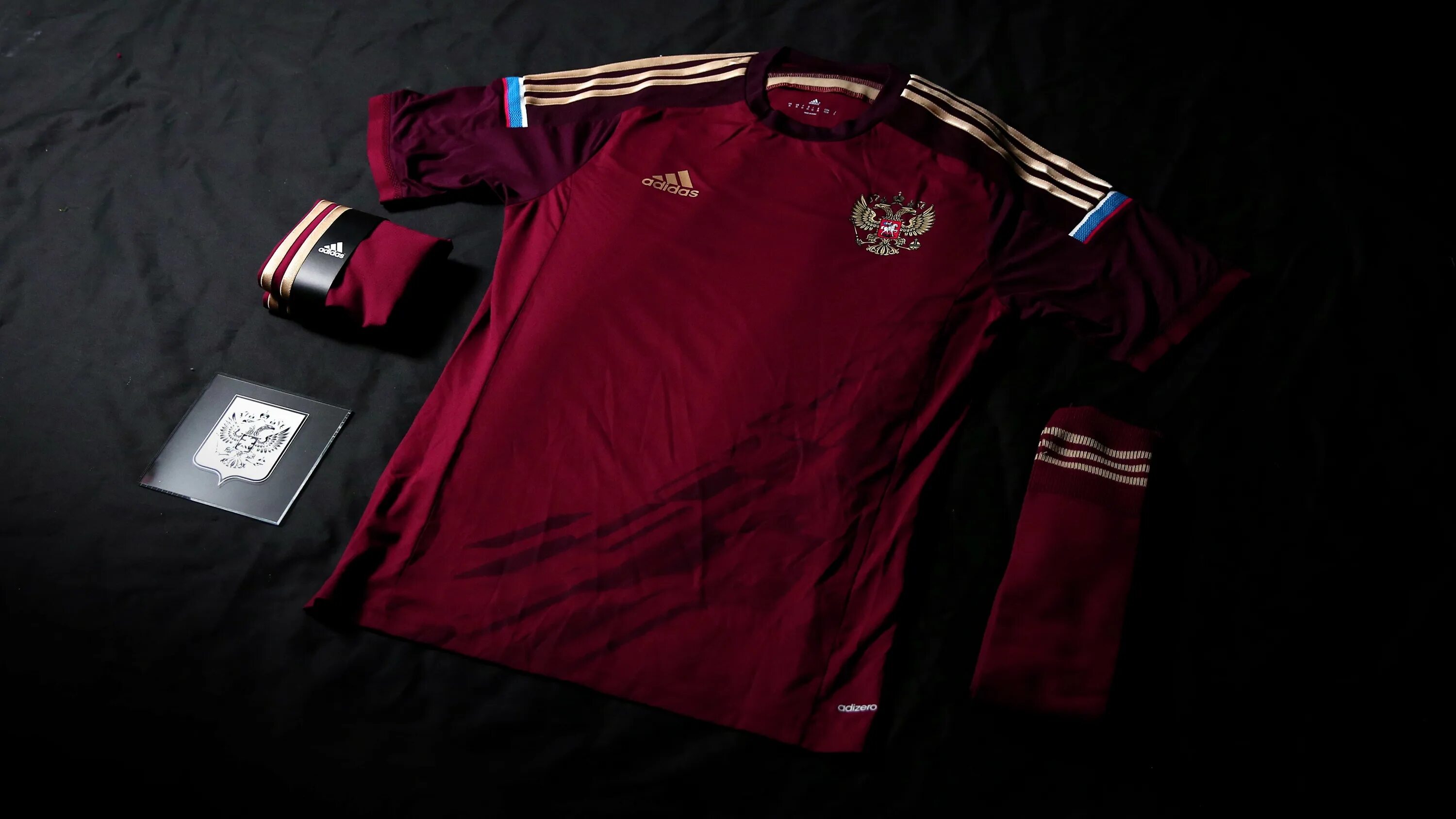 Купить форму россии по футболу. Экипировка сборной России по футболу adidas 2014 года. Форма сборной России adidas. Adidas Russia 2013. Адидас ЧМ 2014 бренд.