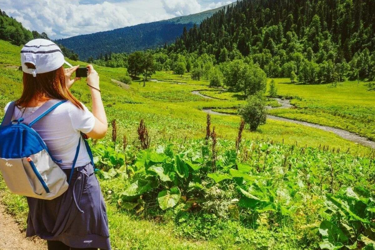 Tourism ecotourism. Экологический туризм. Экотуризм. Экологический туризмзм. Научный туризм.