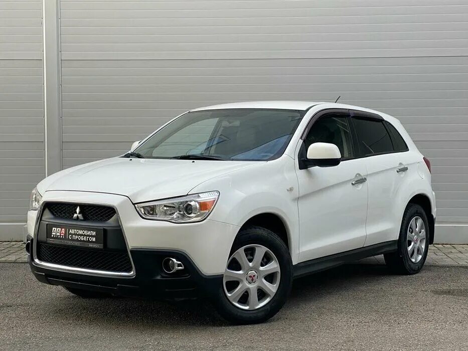 Mitsubishi asx 2011. Mitsubishi ASX 1.8. Белая Mitsubishi ASX 1.8. Мицубиши джип ASX I.