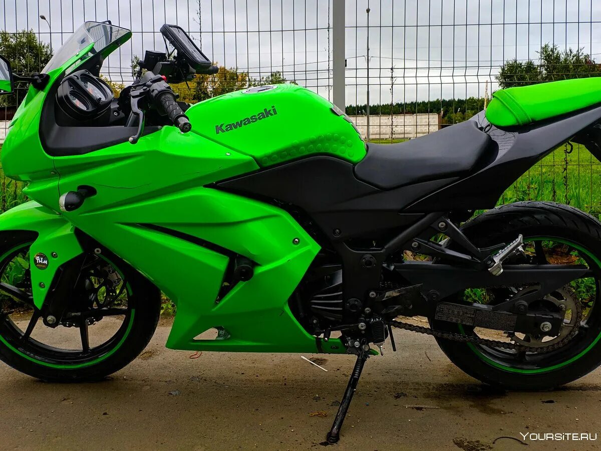 Kawasaki Ninja 250r. Кавасаки Ninja 250r. Кавасаки ниндзя 250 r. Kawasaki Ninja 250r зеленый.