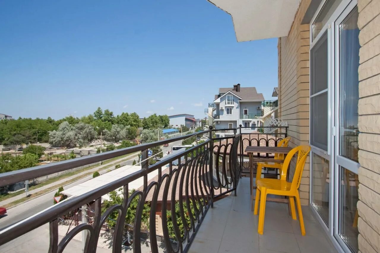 Отель илиада витязево. Гостевой дом иллиада витязево. Отель «illiada vityazevo». Илиада отель анапа витязево. Илиада витязево официальный сайт.