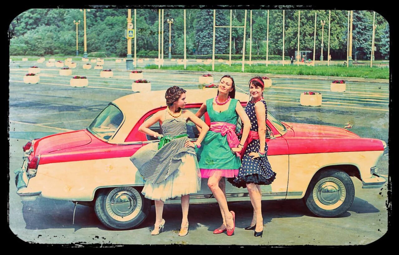 Музыка в стиле 60 70. Фотосессия в стиле 60-х. американский стиль 60-х. автомобиль в стиле 60-х годов. автомобили в стиле 60х.