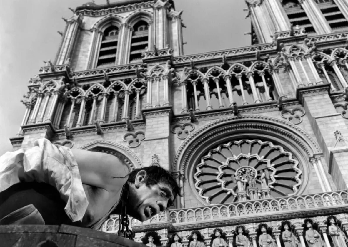 собор парижской богоматери внутри. собор парижской богоматери кино. собор парижской богоматери 1956. собор парижской богоматери фильм. собор парижской богоматери фильм 1956.