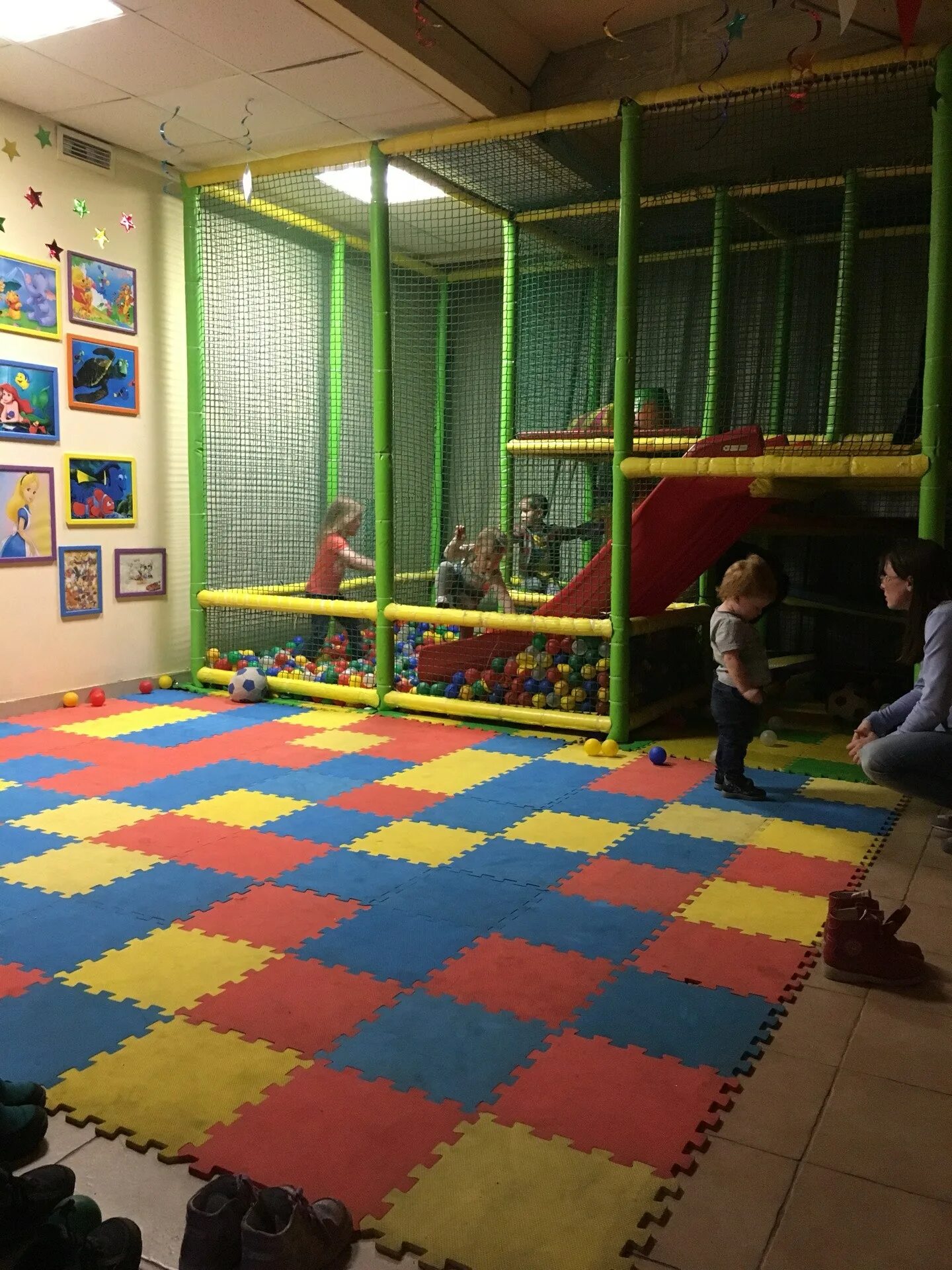 Детская игровая комната в подольске. Пронто подольск детская комната. Игровой центр подольск детский. Игровая комната в подольске. Пронто зеленоград игровая комната.