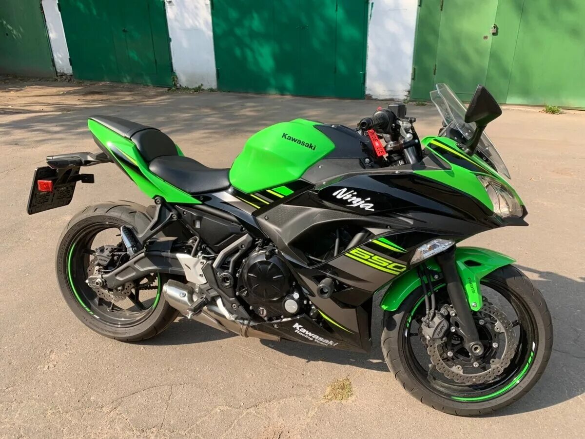 Зеленый 650. Kawasaki Ninja 650. Кавасаки ниндзя 650 2018. Kawasaki Ninja 650 зеленый. Kawasaki Ninja ex650 2018.