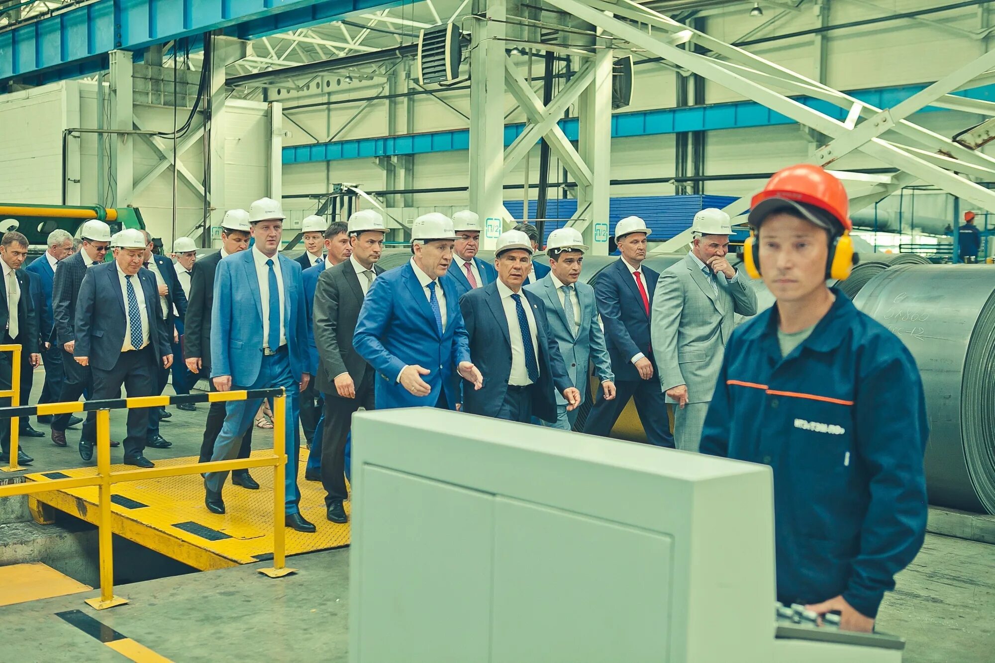 Шарифуллин челны тэмпо набережные. Рустем шарифуллин тэмпо. Вакансии тэмпо набережные. Завод зтэо набережные челны. Завод тэмпо набережные челны.