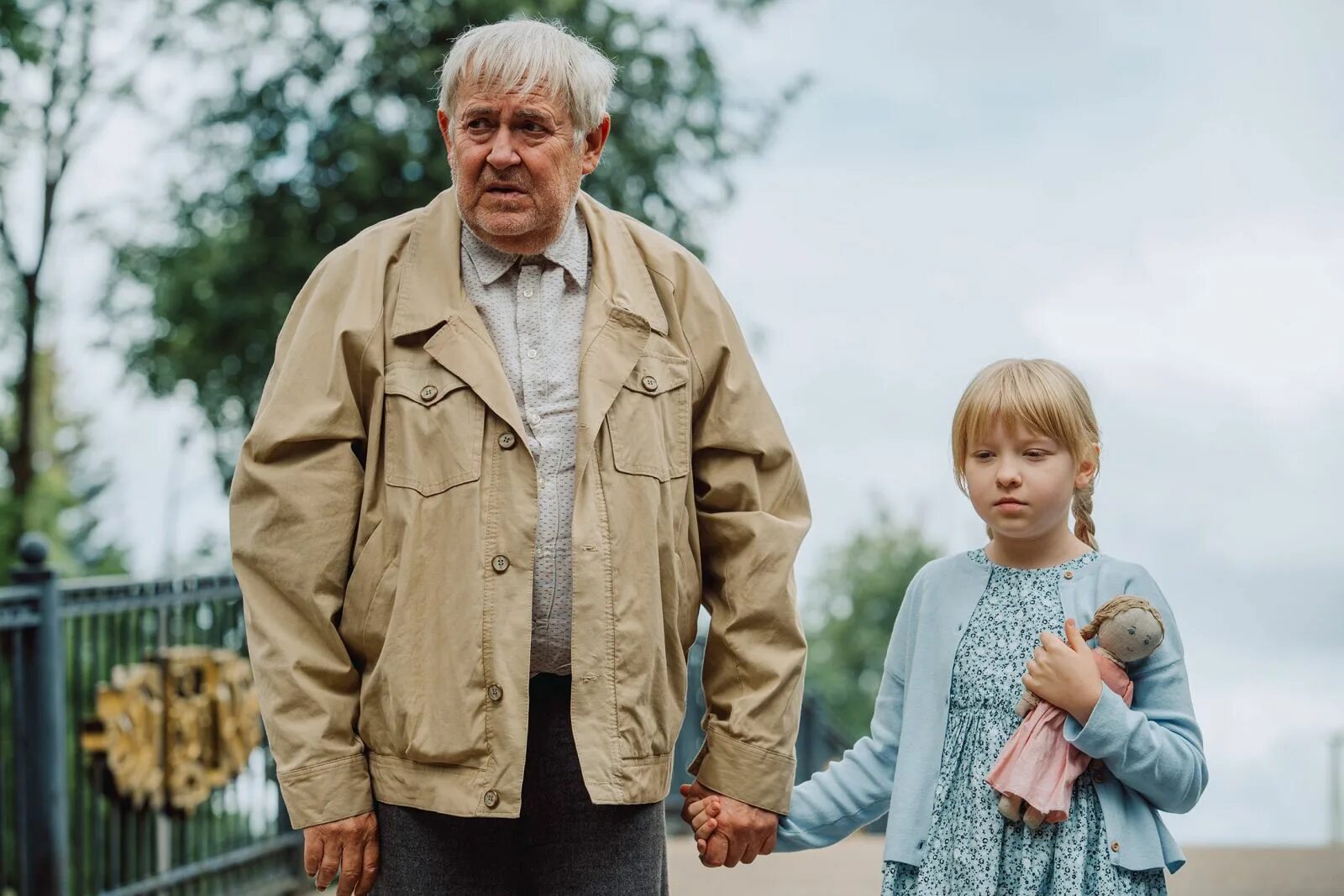 Вампиры средней полосы 2 роли. Вампиры средней полосы сериал с 2025 г.. семейная тайна сериал с 2018 г.. вампиры средней полосы ефремов. юрий стоянов вампиры средней полосы.