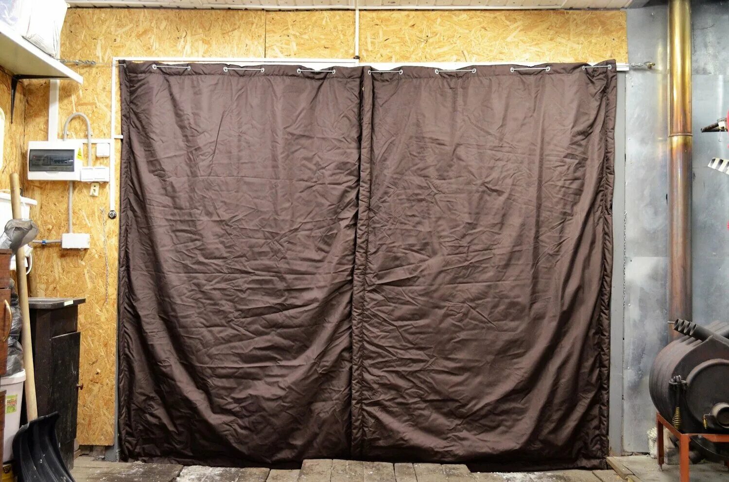 утепленная штора брезент. штора гаражная утепленная. штора в гараж. гаражные шторы. шторы для гаражных ворот.