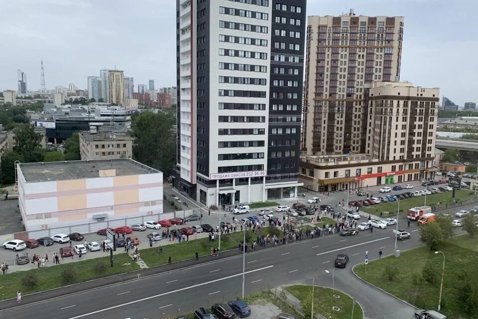 Фурманов 126. 126. Г екатеринбург ул фурманова 126. Фм фурманова, 126. Бизнес фм екатеринбург бц.