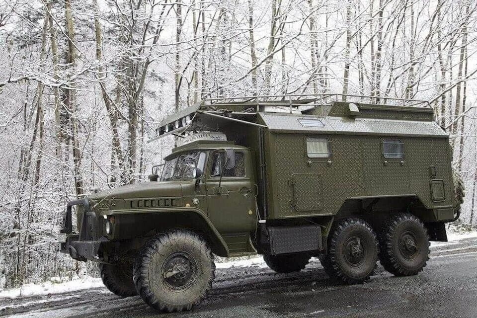 Урал 4320 кунг автодом. Урал кунг на севере. Автодом урал 375. Урал 4320 кунг. Зил 131 кунг автодом.