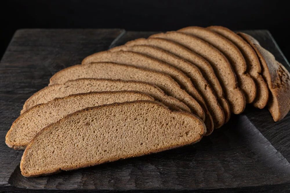 Гост пшенично ржаного хлеба. Хлеб ржаной подовый. Хлеб ржано-пшеничный подовый. Хлеб Уральский подовый. Бессолевые хлебобулочные изделия.