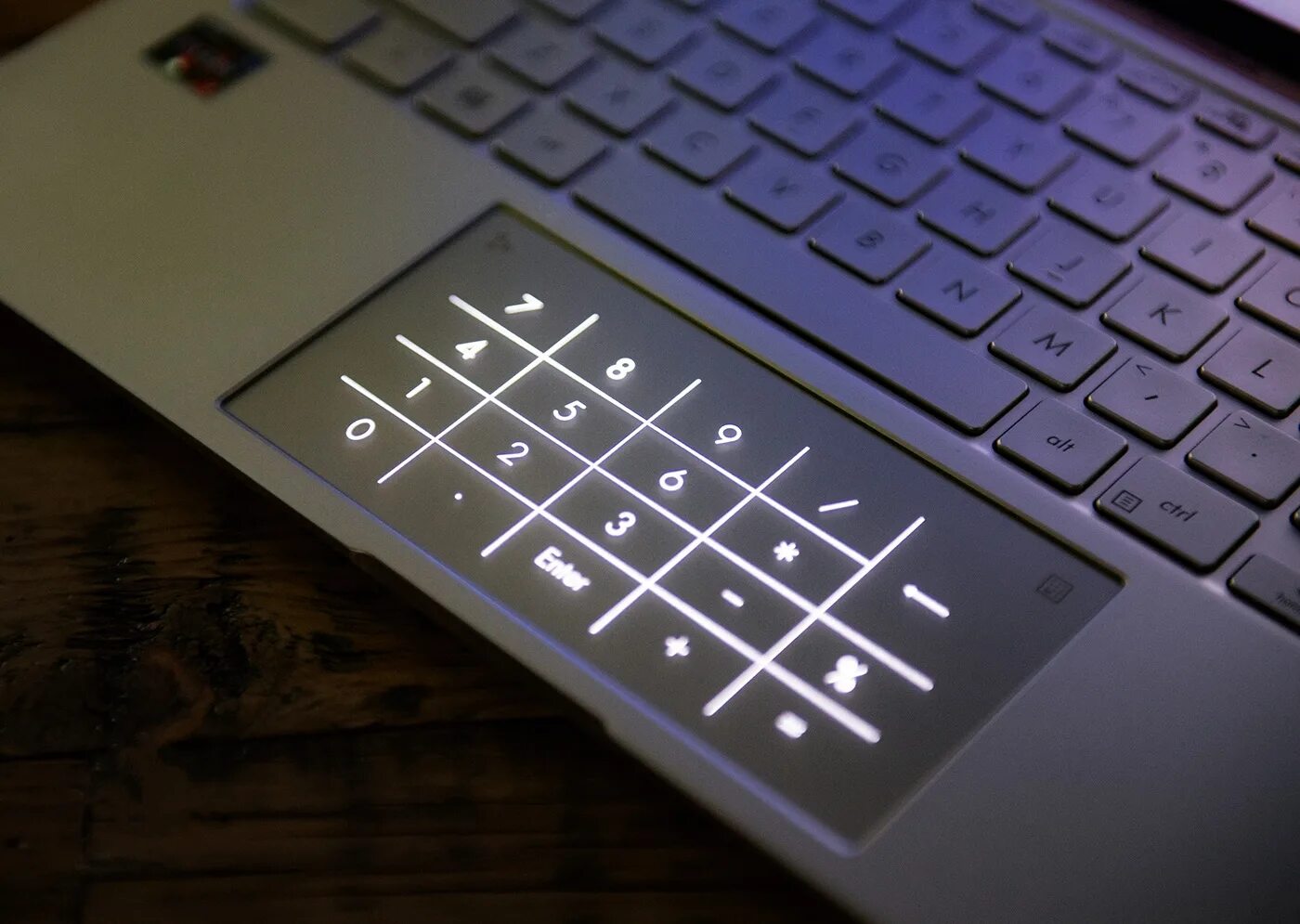 Asus zenbook touchpad. Клавиатура для asus ux 433. Asus zenbook зарядка. Ноутбук с тачпадом. Asus vivobook тачпад.