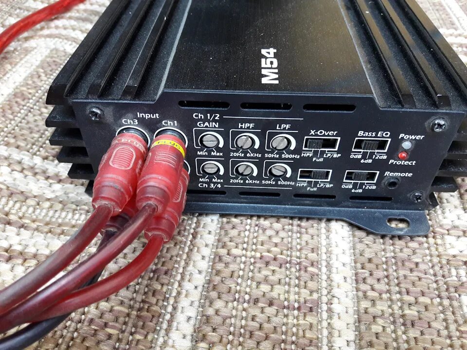 X over на усилителе что это. 4 600 watts. Calcell усилитель 5 150. Схема 4 канального усилителя. Отрегулировать усилитель 4 канальный кикс.