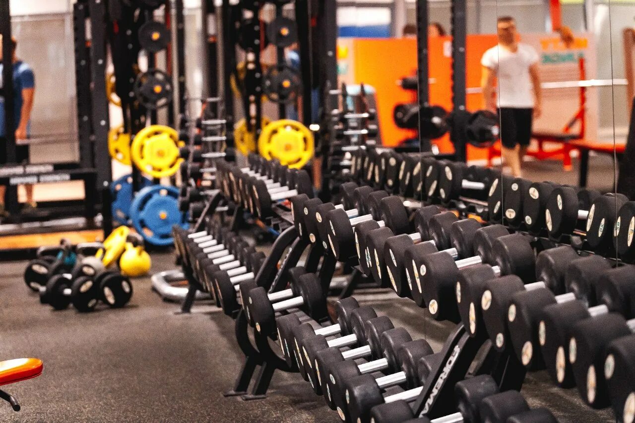Фитнес фэмили на кондратьевском. Fitness Family Кондратьевский. Кондратьевский 15 фитнес Фэмили. Фитнес клуб Fitness Family Кондратьевский. Фэмили фитнес Махачкала.