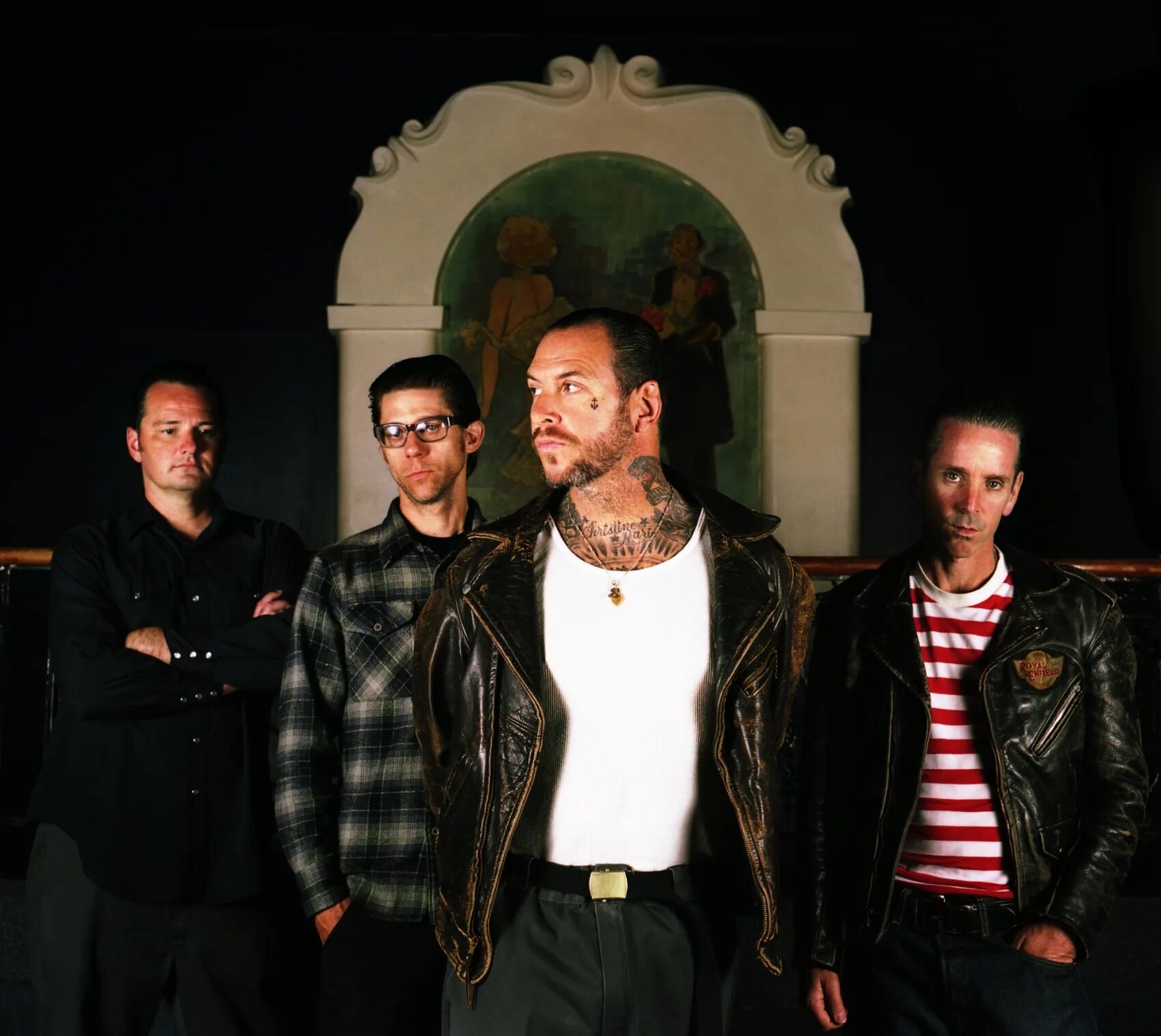 Дисторшн группа. Madball albums. Social distortion скелет. Социал дисторшн группа. Social distortion logo.