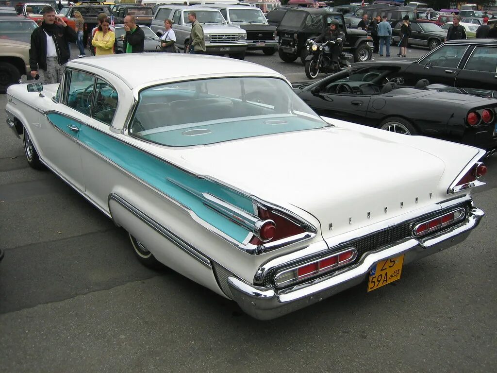 Пятидесяти машинами. Ford Mercury 1959. Форд Меркьюри 1959. Ford Mercury 1959 Christina. 1968 Ford Mercury Park Lane.