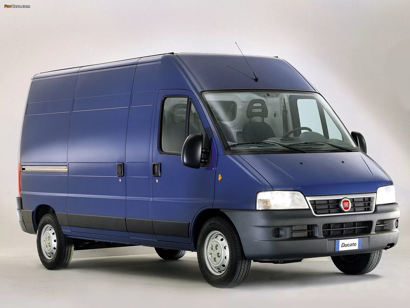 Fiat ducato third generation. Фиат Дукато 244. Фиат Дукато фургон. Фиат Дукато 8+1 244. Фиат Дукато 3 поколения.