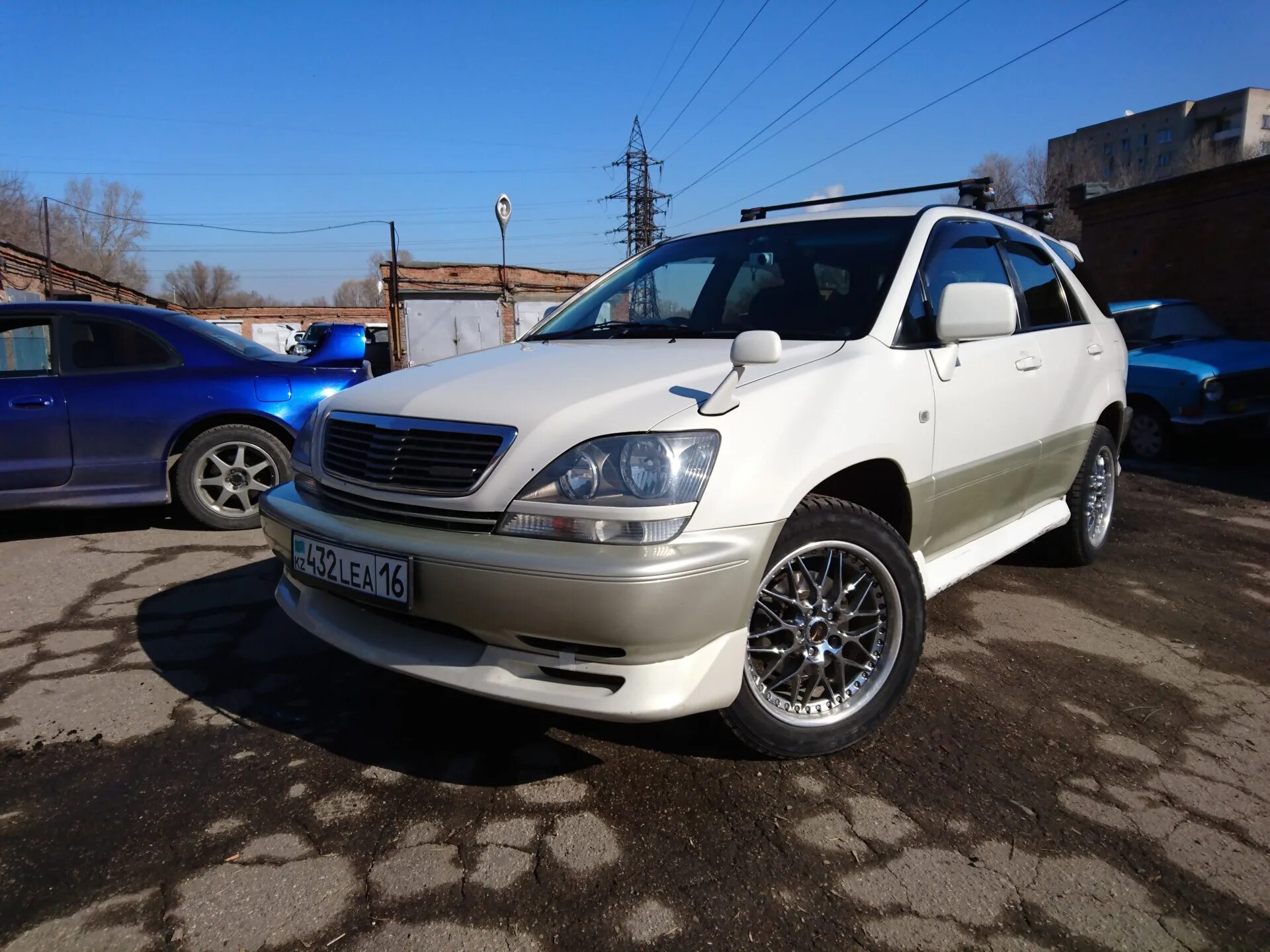 Harrier 1 поколение. Тойота Харриер 1. Тойота Харр ер 1 поколения. Toyota Harrier 2002. Toyota Harrier 1 поколение gialla.