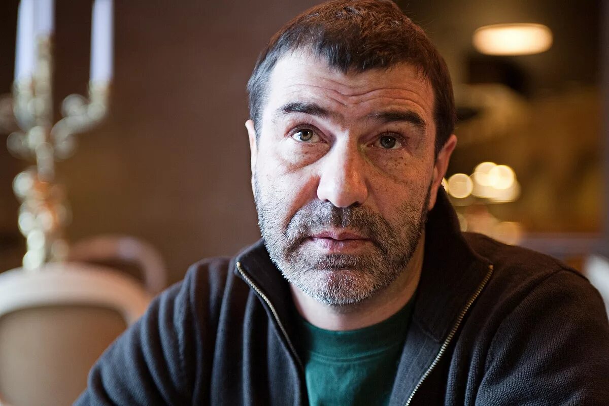 Актер режиссер певец. Юрий георгиевич куценко. Актер режиссер певец. Алексей воробьев красавчик. Уилл смит.