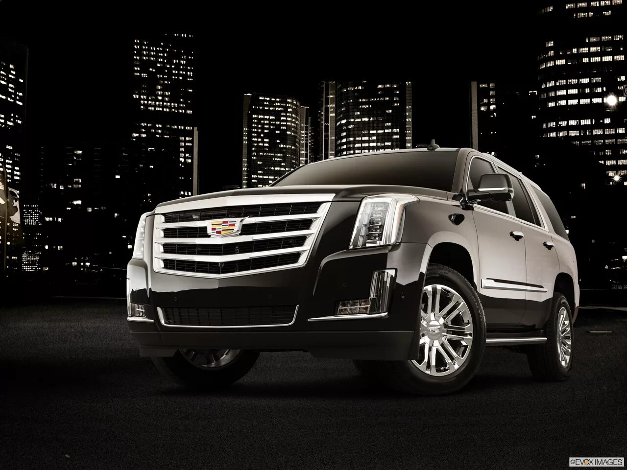 Едет черный кадиллак. Кадиллак Эскалейд 2017. Cadillac Escalade 6.2 2021. Cadillac Escalade Black 2011. Кадиллак Эскалейд 2012.