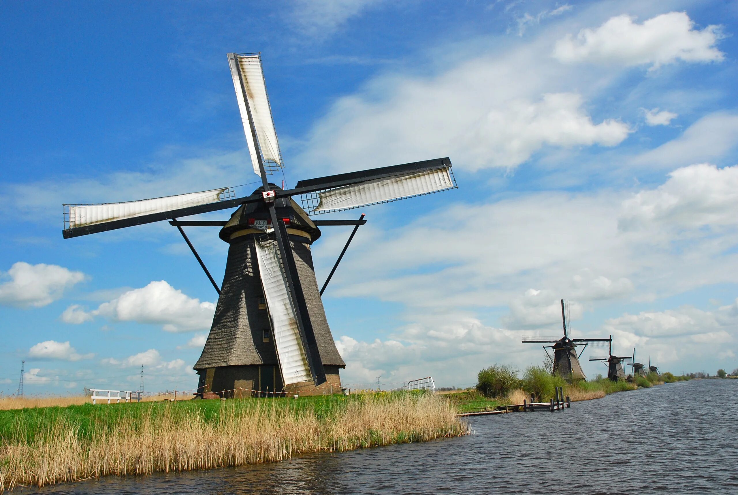 Музей мельница великий новгород. Как сделать каменный жернов для помола зерна в домашних. Мини мельницы для помола зерна жернова. Что раскололи ребята чтобы запустить мельницу. Что раскололи ребята чтобы запустить мельницу.