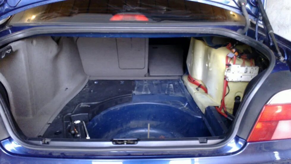 Багажник bmw 525. Bmw багажник е38. E46 багажник. Багажник бмв е38. Bmw e34 багажник.