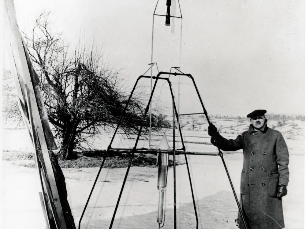 Создатель первой ракеты на жидком топливе. Ракета Годдарда 1926г..