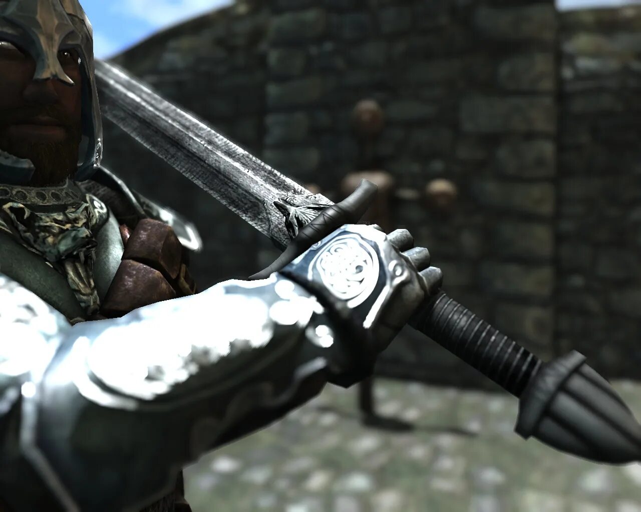 Скайрим лорное оружие. Мод immersive weapons. Иммерсив веапонс скайрим. Immersive weapons skyrim legendary edition. The elder scrolls v skyrim оружие.