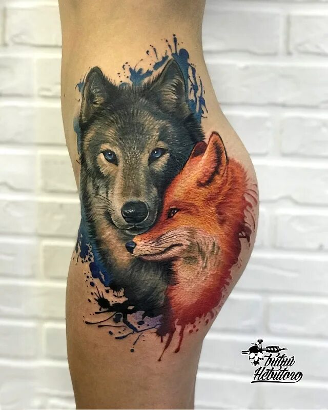 Тату волка лис. Тату лисы. Тату лисы на запястье. Наколка волк и лиса. Тату лиса.