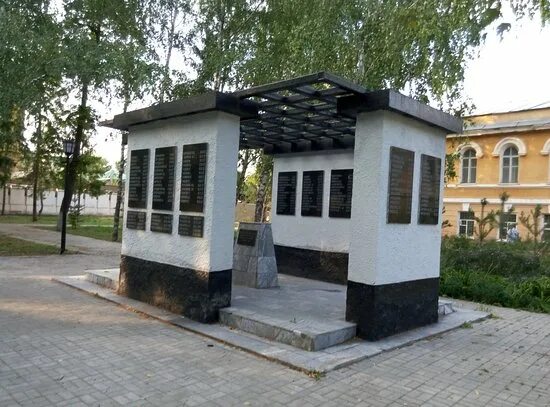 Кафе буга. Ресторан лесник бугульма. кафе у лесника. лесник бугульма фото. лесники ресторан.