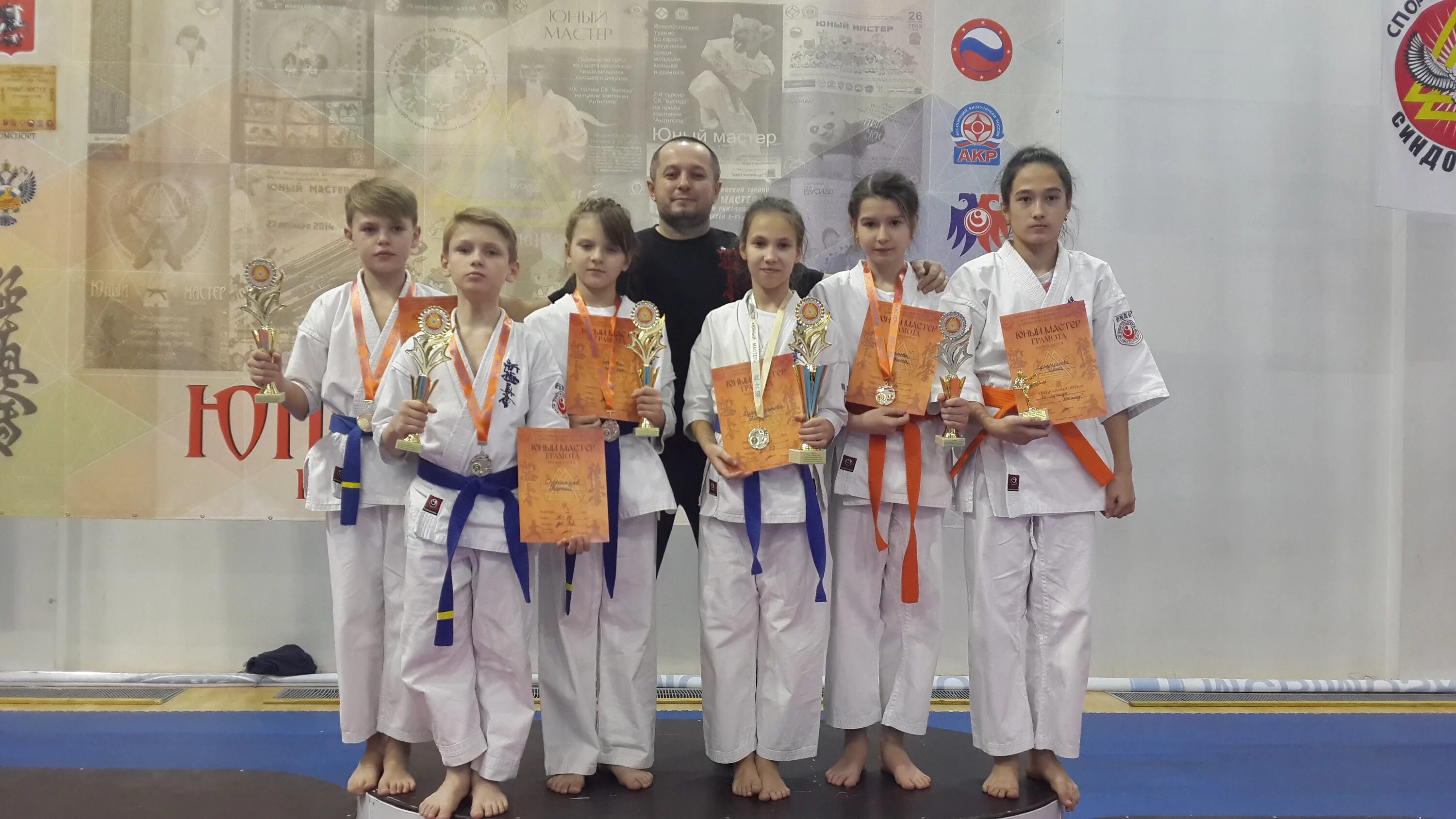 Заинская школа 3 спортзал. Заинск карате. Заинск карате. Заинск каратэ алексей ревин. Карате киокушинкай казань соревнование.