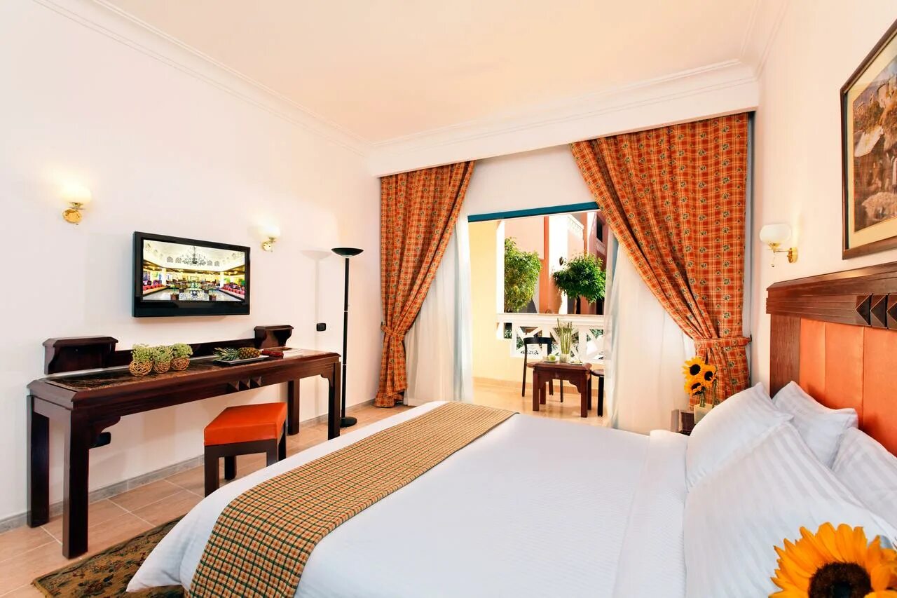 Отель в египте charmillion gardens aqua park 4. Garden park 4. Отель beach albatros garden. Garden park 4. Orfeus park hotel 4 турция.