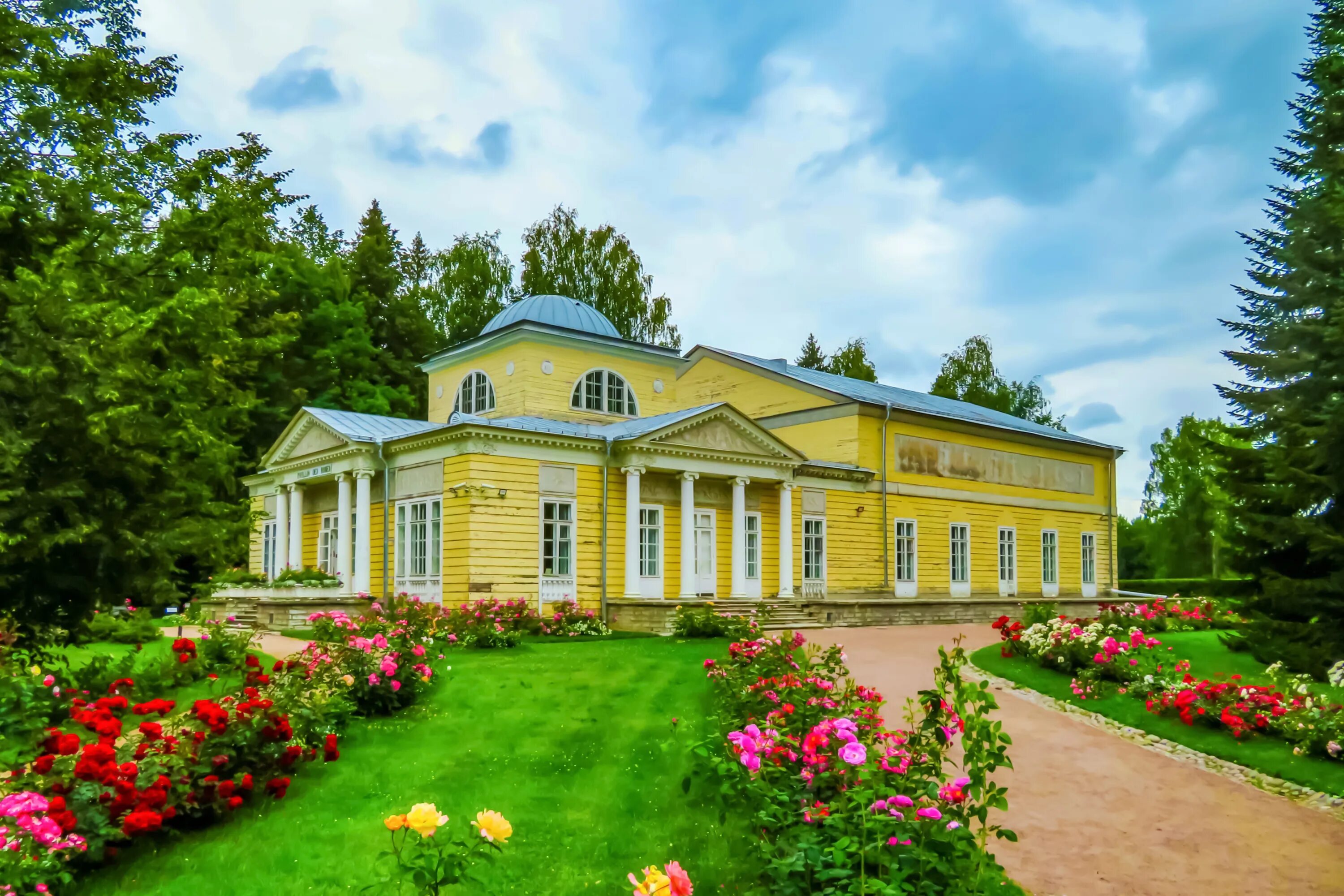 Розовый павильон. Павловск павловский парк розовый павильон. Павловский парк павильон роз. Розовый павильон в павловске воронихин. Павловск павловский парк розовый павильон.
