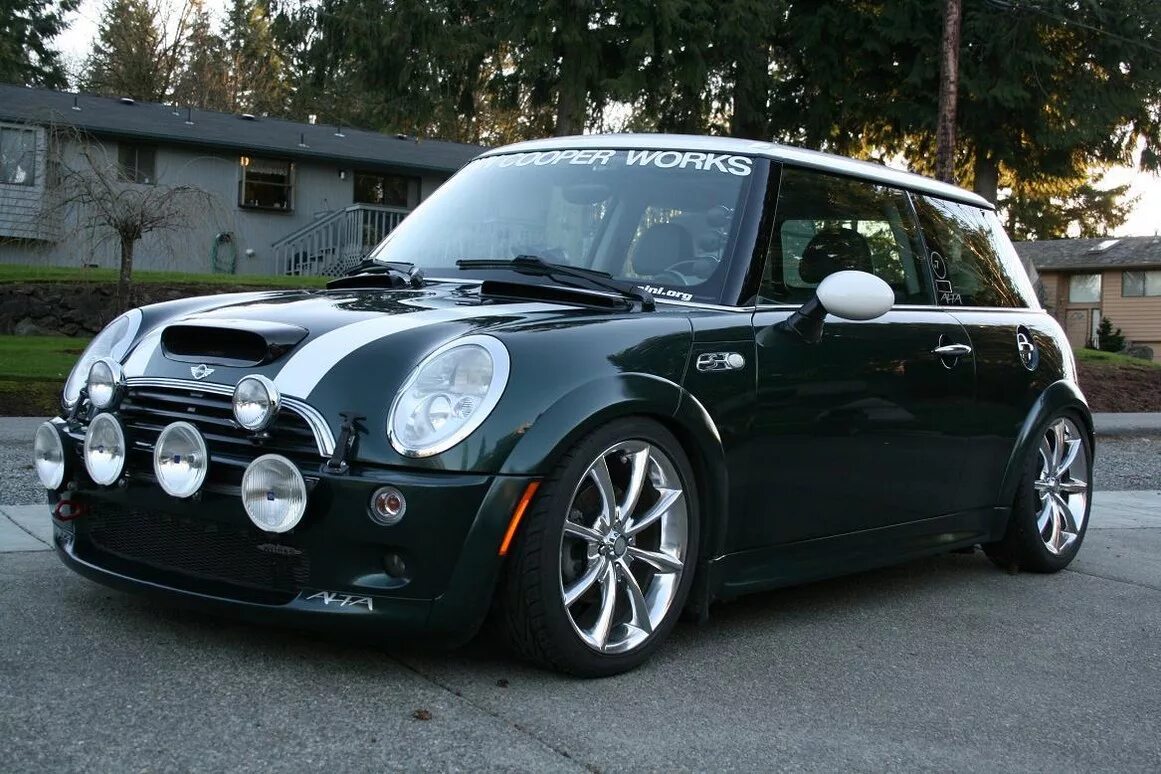 Mini Cooper s 2003. Мини Купер r50. Mini Cooper one s 2003. Тюнингованный мини Купер. Tune mini