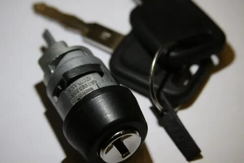 Личинка замка зажигания ауди